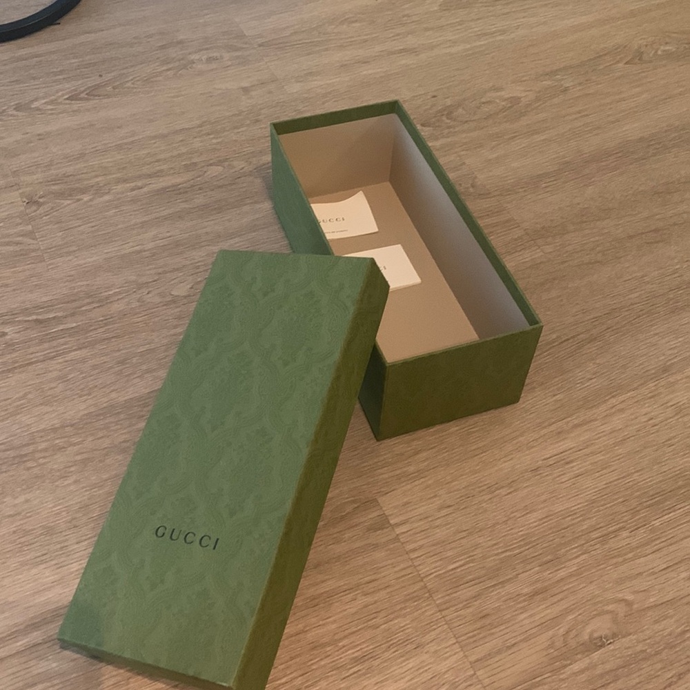 Gucci shoe box